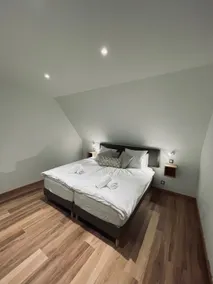4-room vacation home with terrace & mountain views - Image 4