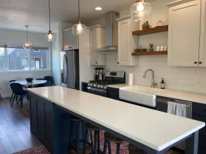1 mi. to Griz Stadium, 3.5 Baths, Garage for Gear - Image 2
