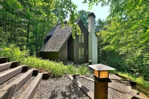 Secluded 2600 sq ft home 15 min from Okemo+Killington - Image 2