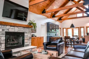Meadow House-A Peaceful Getaway in Door County - Image 3