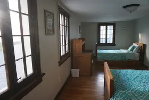 Lakeside cottage, perfect for family and friends - Image 4