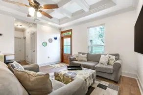Live like a local! - Private Guest Suite - Image 3
