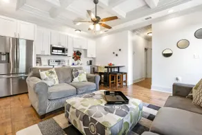 Live like a local! - Private Guest Suite - Image 4