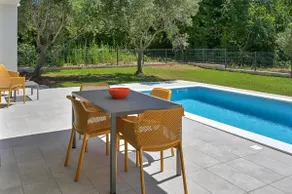 Villa Solis- Modern Villa for a romantic retreat - Image 4