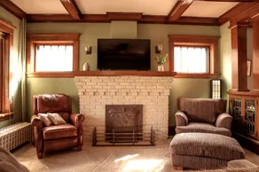 Craftsman Foursquare - Historic 4 Bedroom Home - Image 3