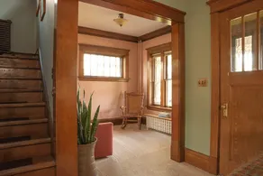 Craftsman Foursquare - Historic 4 Bedroom Home - Image 4