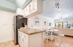 Charming 2br with BEACH ACCESS and full amenities - Image 3