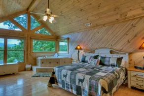 Aska Cabin |Hot Tub |Jacuzzi Tub |Firepit |Views - Image 3