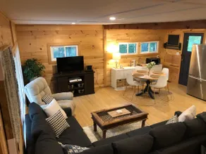 Whispering Oaks - Cozy 2 bedroom cottage - Image 2