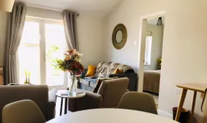 Whole seaside apt, stones throw to the new forest. - Image 3
