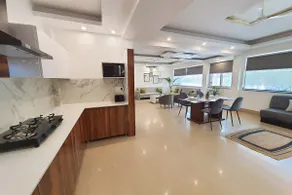 Urbancove | Elegant 13 BHK Villa I Gomti Nagar - Image 5
