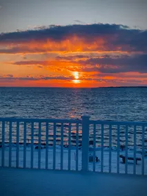 Stunning sunset charming waterfront home 4 seasons - Image 3