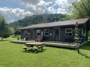 Rustic 4 bdr Family Cabin on Reads Creek - Image 2