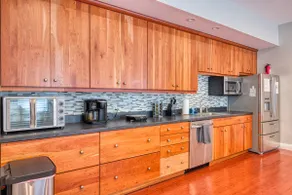 Large 5BR Unit in Lafayette Square near downtown! - Image 4