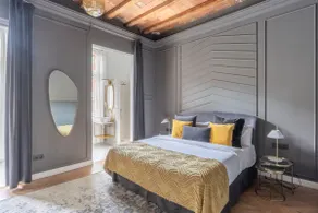 TSA Gran Via | 4 Bed Apartment with Balcony - Image 2
