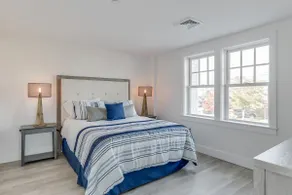 Luxury Ocean View Corner Condo on Plymouth Harbor - Image 4
