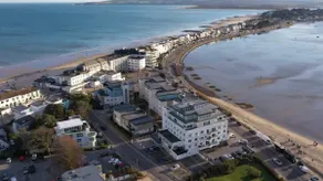 SHOREBANKS - Harbour View Apartment in Sandbanks. - Image 2