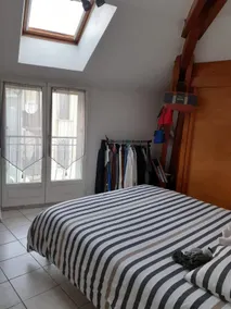 1 bedroom with character, bright, GAP city center - Image 3