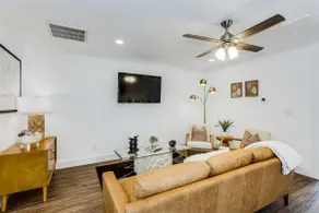 Luxury East Hill Apt. Near Downtown Pensacola - Image 5