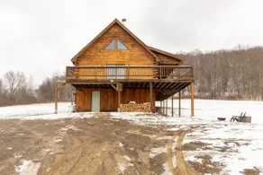 Hilltop 3 bedroom cabin with million dollar views! - Image 2