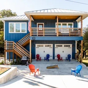 Family Friendly! Firepit, Cornhole, & 3 Lg Decks - Image 3