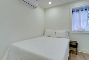 Garden level apartment centrally located - Image 4
