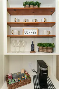 Cozy Home in the Heart of Beaumont - Image 2