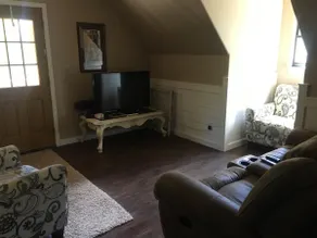 The Ultimate Aggie Game-Day Garage Apartment Venue - Image 4