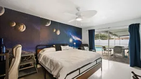 3 Queen Beds 1 King screened Heated Pool - Image 5