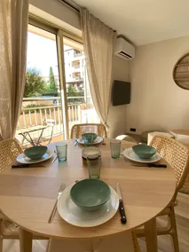Beautiful 2-bedroom apartment – Swimming pool – Centre Sainte-Maxime - Image 4