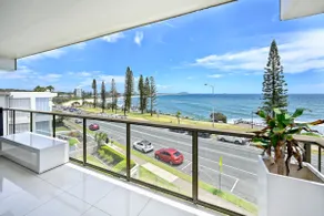 Alexandra Headland Ocean Dream - Stunning View ZA6 - Image 4