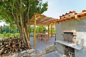 VILLA ADELAIDE 20Pax, Free WiFi, Private pool near Apuan Alps and Cinque Terre - Image 5