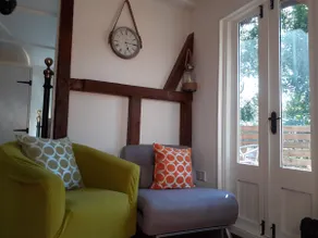 The Cabin at The Old Post Office - Image 4