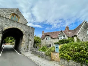 Charming Stone Cottage: Hot Tub, Games Room - Image 5