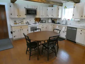 The Main Farmhouse at Gray Rock Farm - Image 2