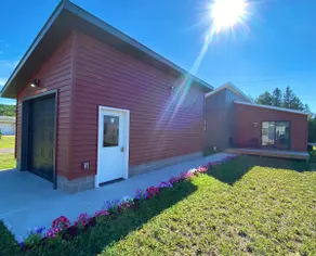 The Accent House at Beach View: with Garage! - Image 2
