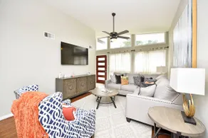 Great Place in Bellaire - Image 5