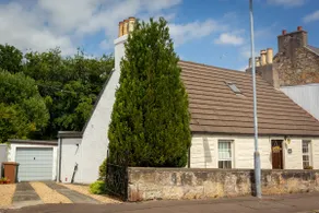A Charming 3 Bedroom Holiday Cottage Near Stirling - Image 2