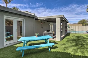 Boho-off-Broadway, Stylish, Fun Family Home! - Image 4