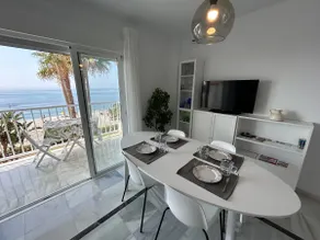 BEACHFRONT APARTMENT - Image 5