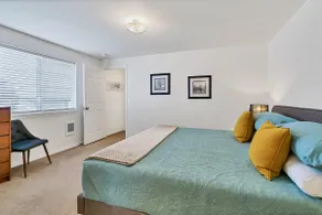 Mellow Yellow - King Beds, Dog Friendly, Cozy! - Image 4