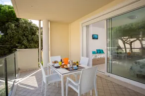 Standard Studio with Terrace - Image 3