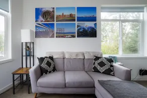 ⭐ 3 Master Bedrooms | Contemporary 3 Story House - Image 4