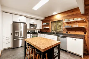 Creekside Home with Hot Tub Near Ski Resorts - Image 5