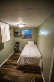 2 full bedroom, 2 full bath farmhouse - Image 3
