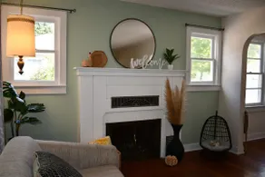 Clean, pet friendly, 2-Bedroom Cottage with large fenced yard. - Image 2