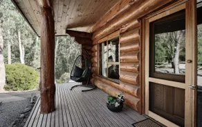 Cuan Den Log Cabin - Image 3