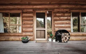 Cuan Den Log Cabin - Image 2