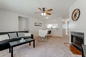 Modern Carolina family place - Image 2