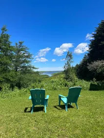 Beautiful 2 Bed Apartment with Water View - Image 2